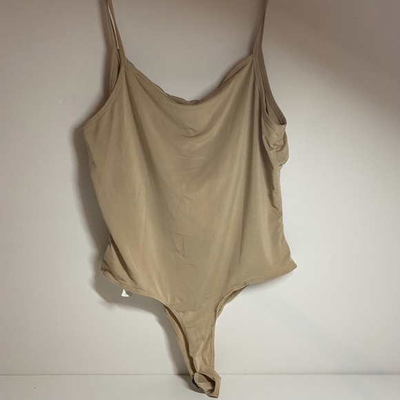 Missguided Mocha Seamless Ruched Bust Bodysuit NWT - Picture 8 of 8